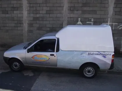 Miniatura Courier