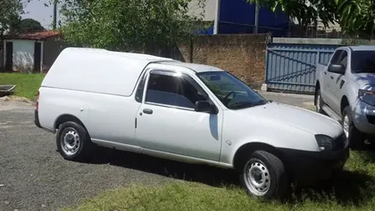 Miniatura Courier